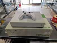 Konsola Xbox One S 1TB All Digital Edition + pad + okablowanie