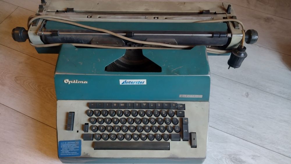 Maszyna do pisania elektr. Optima M 100