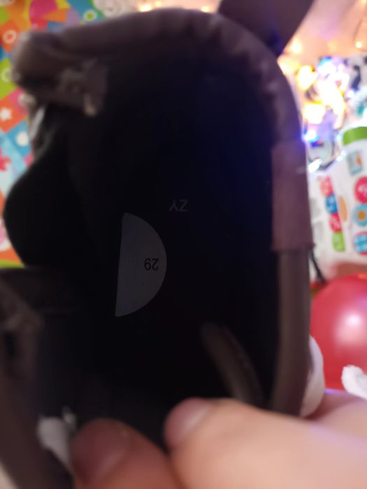 Bota brilhante de menina