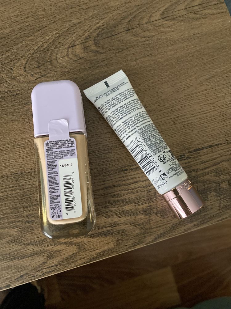 Maybelline New York Super Stay та L'Oreal Paris BB C'est