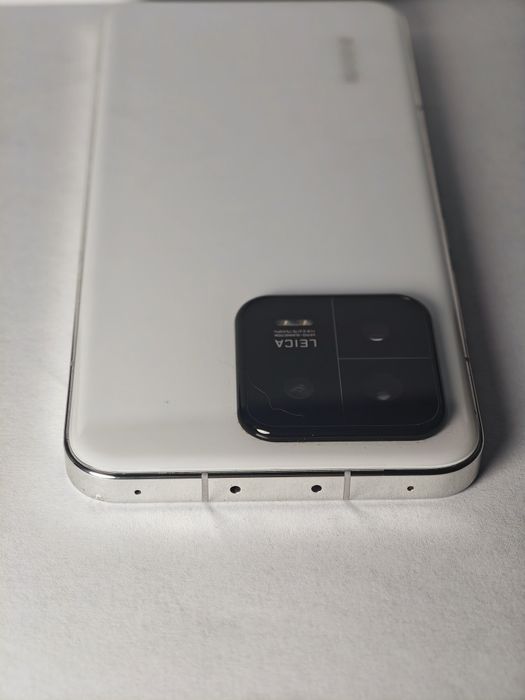 Xiaomi 13 8/256 CN