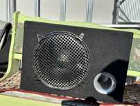 Subwoofer z portem bass-Reflex 40 litrów