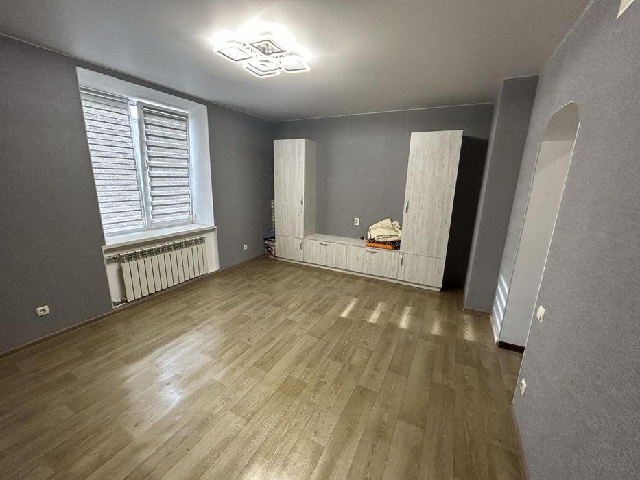 Продаж квартири  місто Вільнянськ,звертайтеся за номером +380505978206