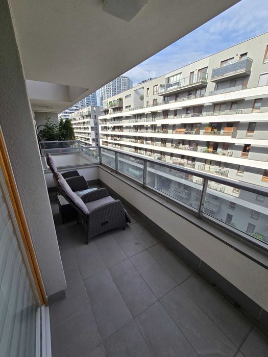 BEZPOŚREDNIO/DIRECTLY: 42m, 2 pokoje, Wola /2 rooms, near city centre