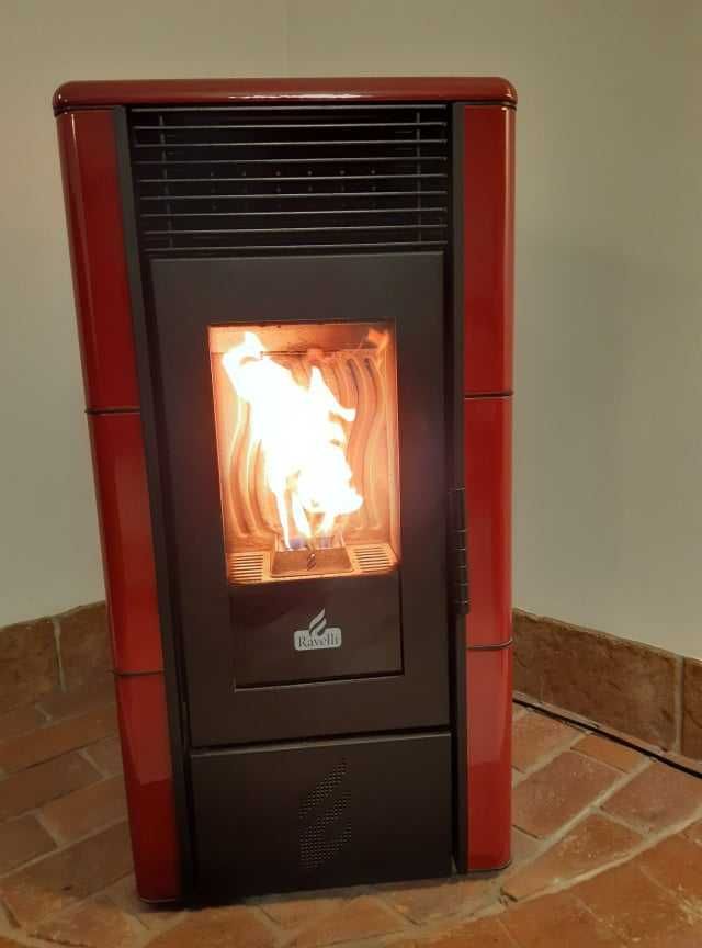 Piec, kominek na pellet, pelet firmy Ravelli model LISA 5,6 kW