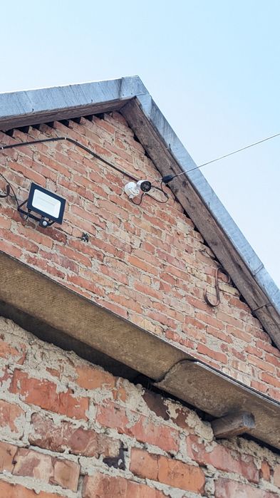 Відеоспостереження та електрика