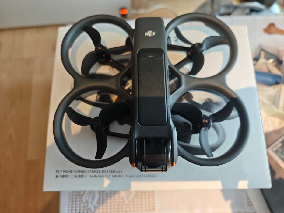 DJI Avata 2 Fly more combo + Controler 3