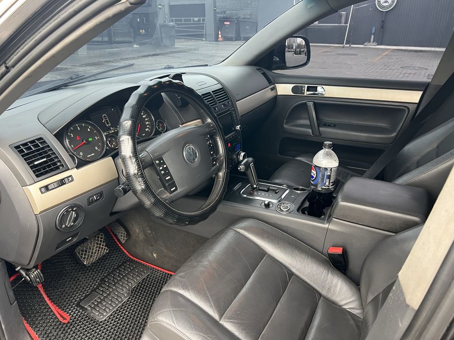 Volkswagen Touareg 2.5 дизель, рестайлинг.