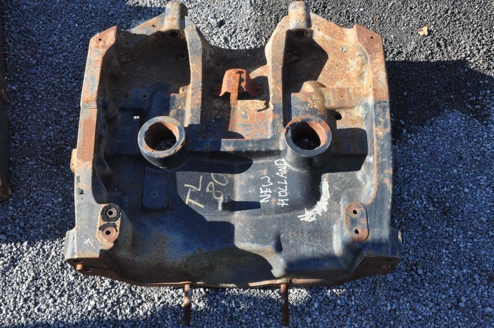 WSPORNIK SUPORT RAMA NEW HOLLAND  NR PS47382762 / PS84294986