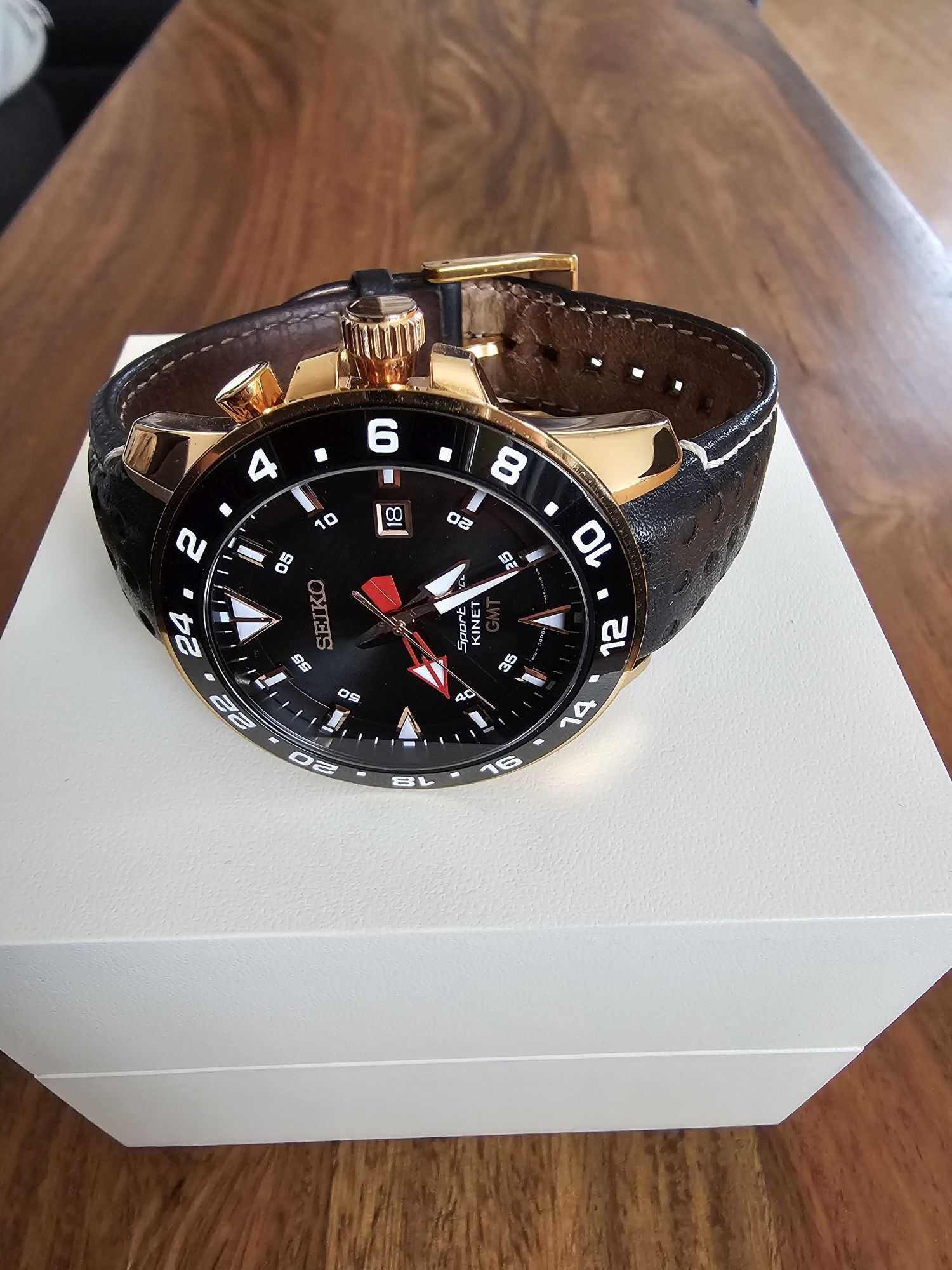 Zegarek męski SEIKO Sportura Kinetic GMT SUN028P1 dystrybucja PL