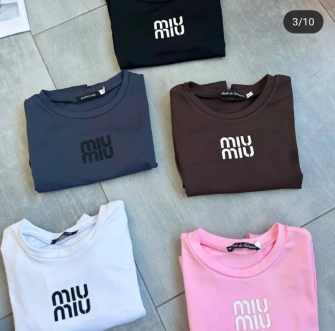 Стильні базові лонгсліви Miu miu
