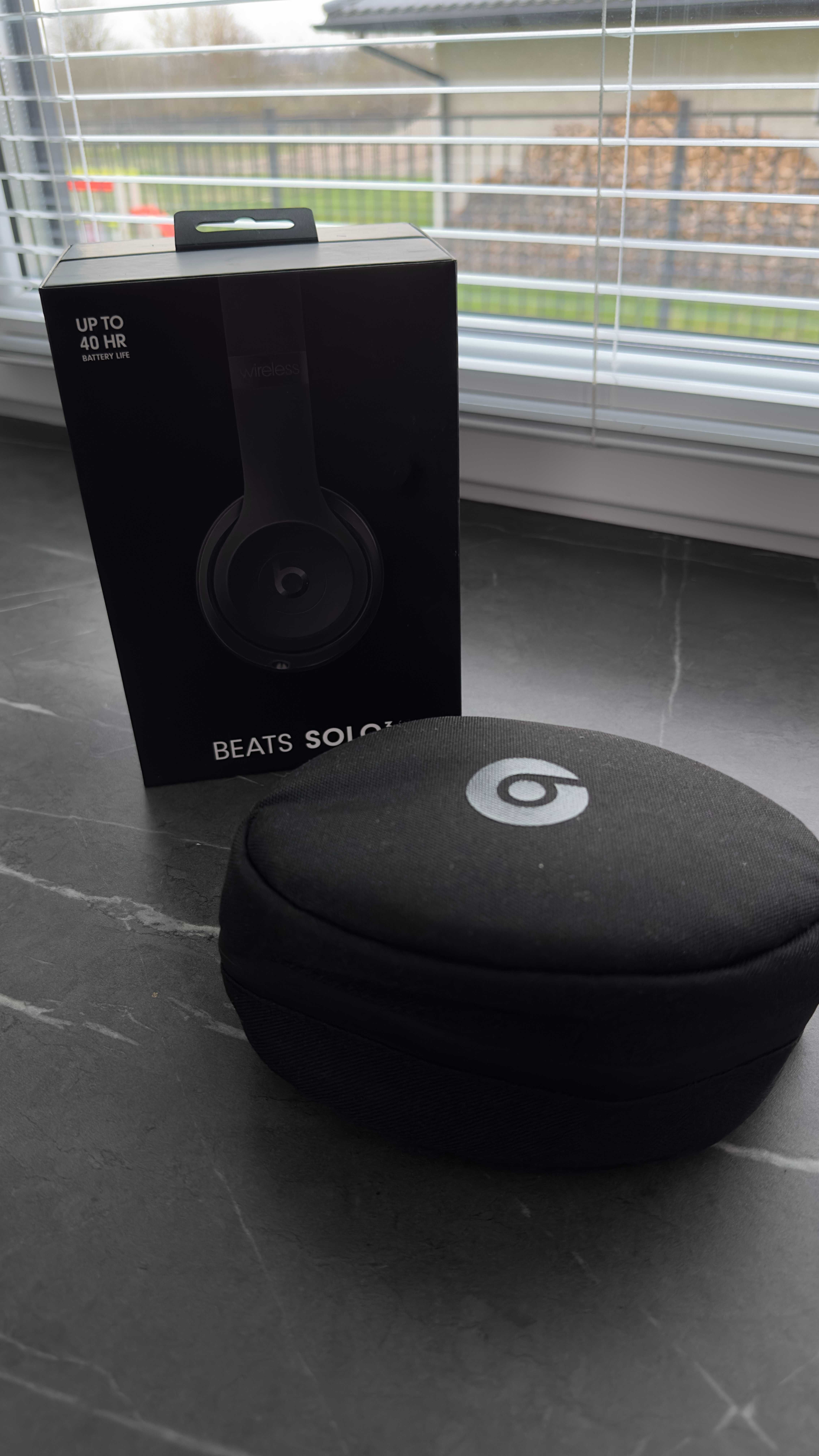 Beats Solo3 Wireless Headphones  - Matte Black