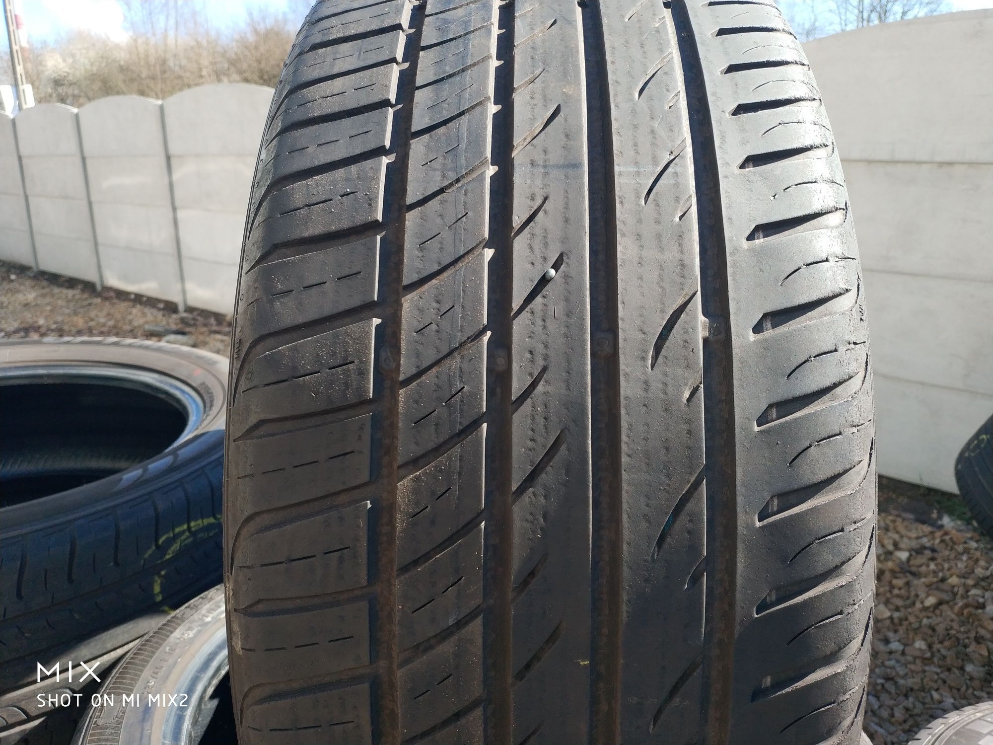 Opony Paltin 235/40 r18 dot 2015 6mm letnie 18