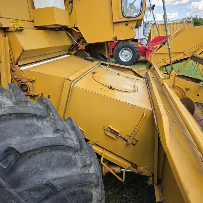 Комбайн зерно збиральний Sampo 600 680 з Фінляндії