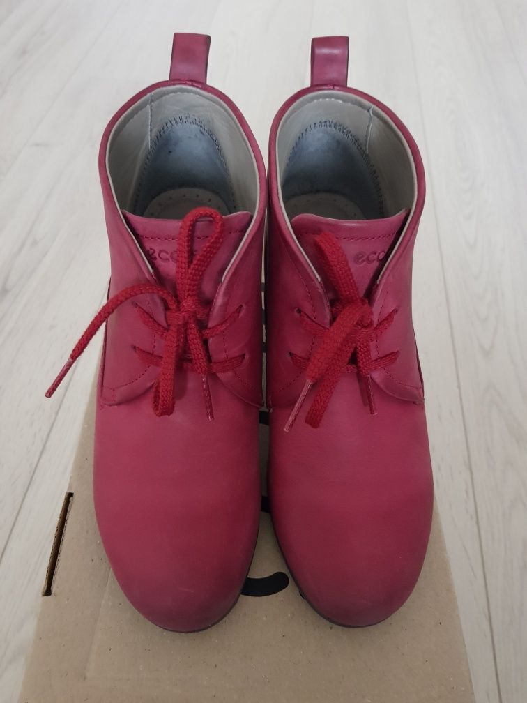 Botki marki Ecco
