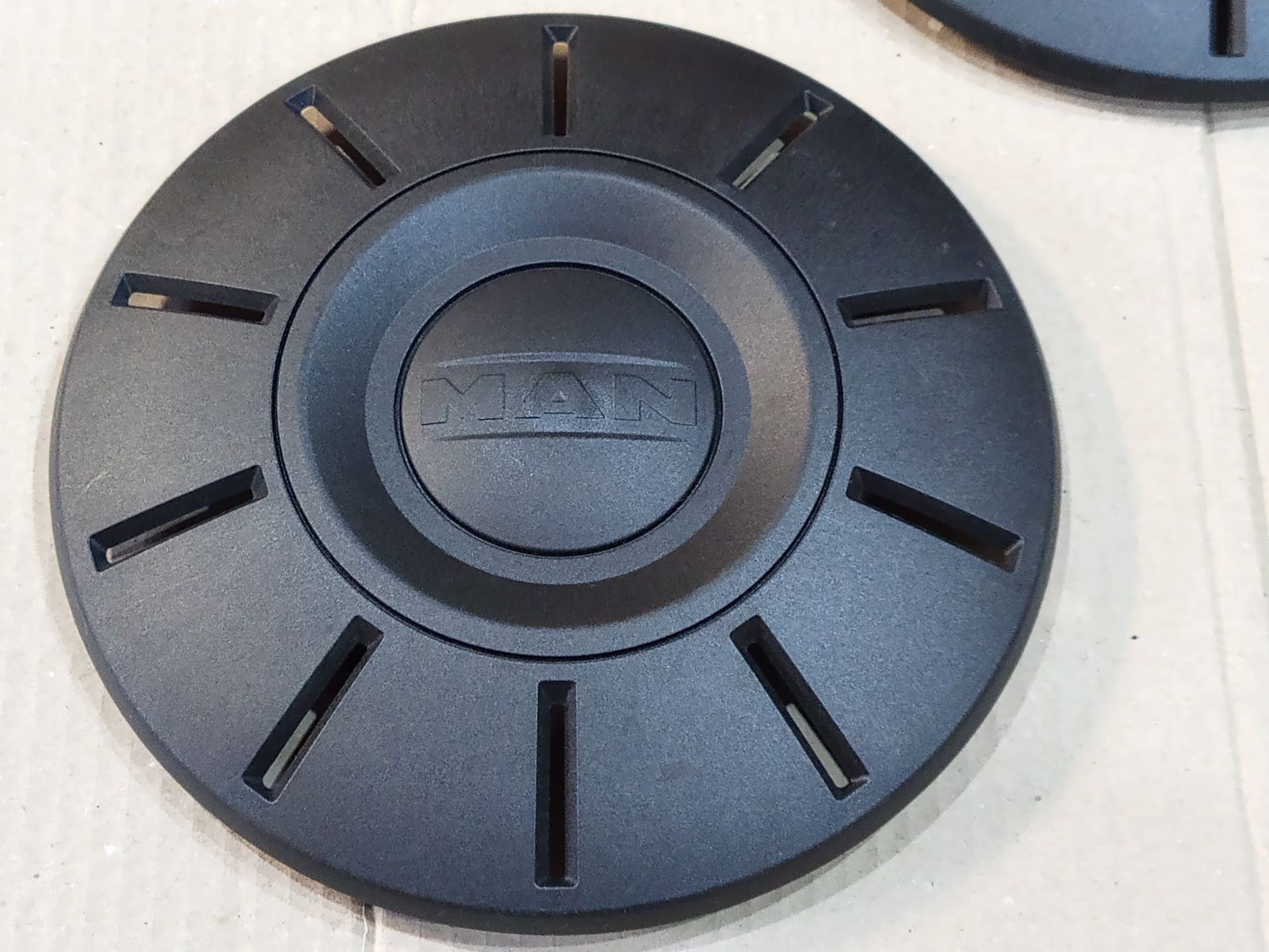 Ковпаки до металевих дисків спарка Мерседес Спрінтер 906, Крафтер