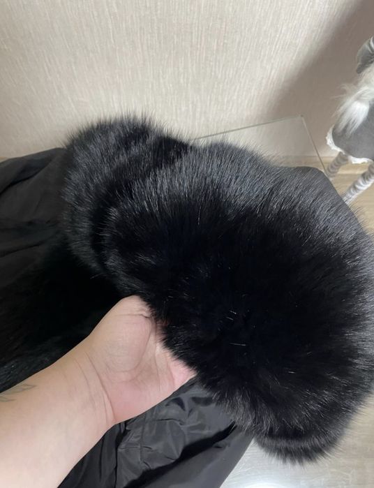 Парка куртка чорна з натуральним хутром,мехом розмір М