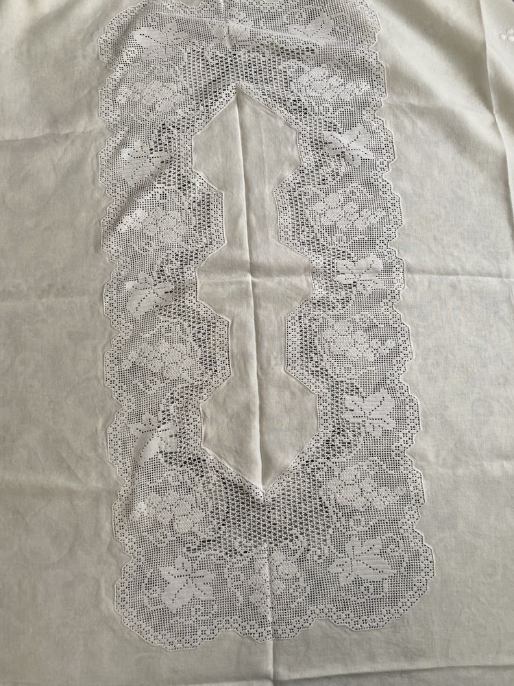 Toalha mesa linho (Bordado à mão)
