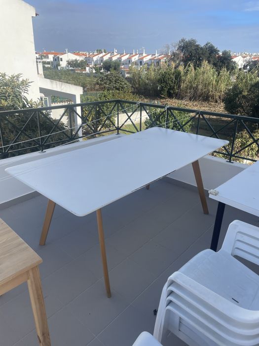 Mesa de jantar grande