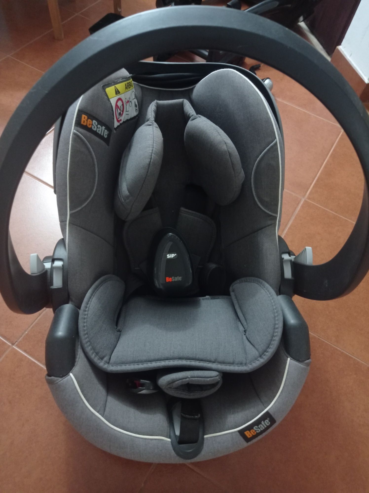Conjunto besafe (cadeira auto+ ovo + base isofix)