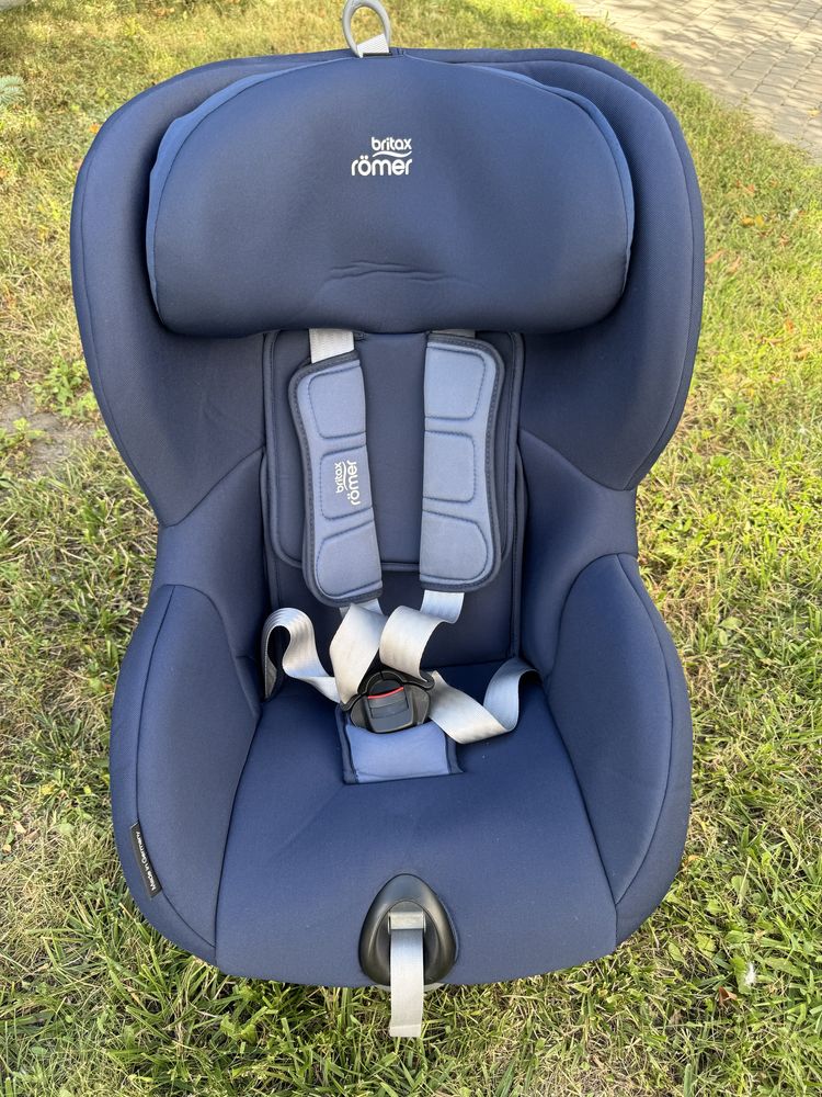 Автокрісло Britax Römer TRIFIX2 i-SIZE (Night Blue)