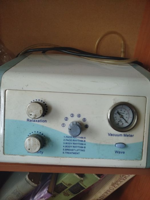 Апарат для вакуумного масажу