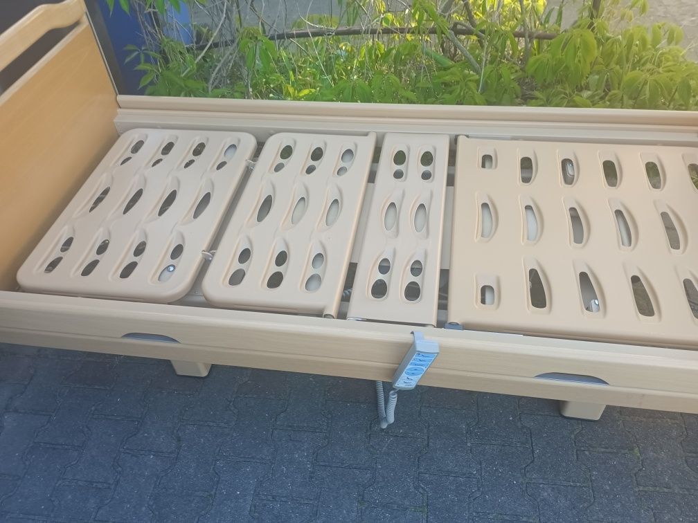 Łóżko rehabilitacyjne elektryczne