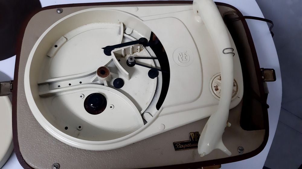 Gira Discos PE Musical 1 Luxus