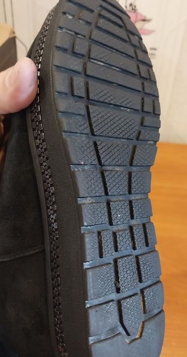 Продам женские замшевые (кожа) зимние сапоги -  ботфорты Fabio Monelli