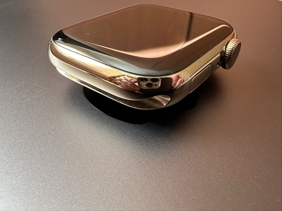 Apple Watch Series 8 45mm LTE Gold Stainless Steel