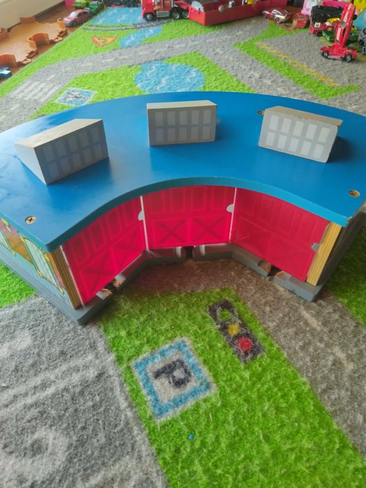 Garagem de madeira Toys'R'Us