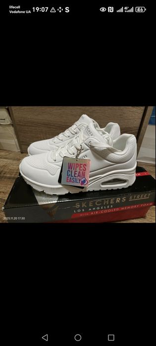 Кросівки жіночі Skechers