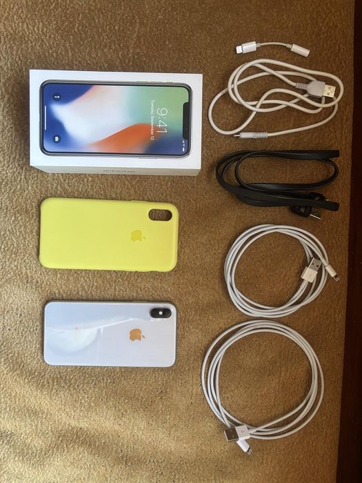 iPhone X в рабочем хорошем состоянии