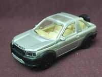 Машинка Land Rover Freelander 1:43 Bburago