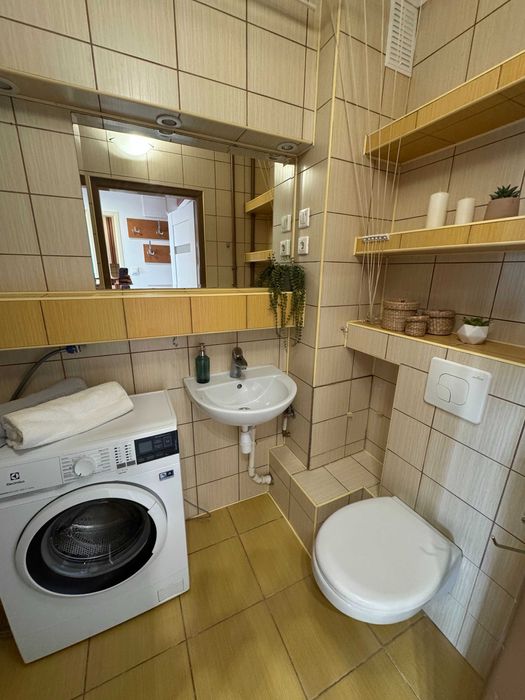 Odnowiona kawalerka ul. Piastów 5 - blisko Politechnika