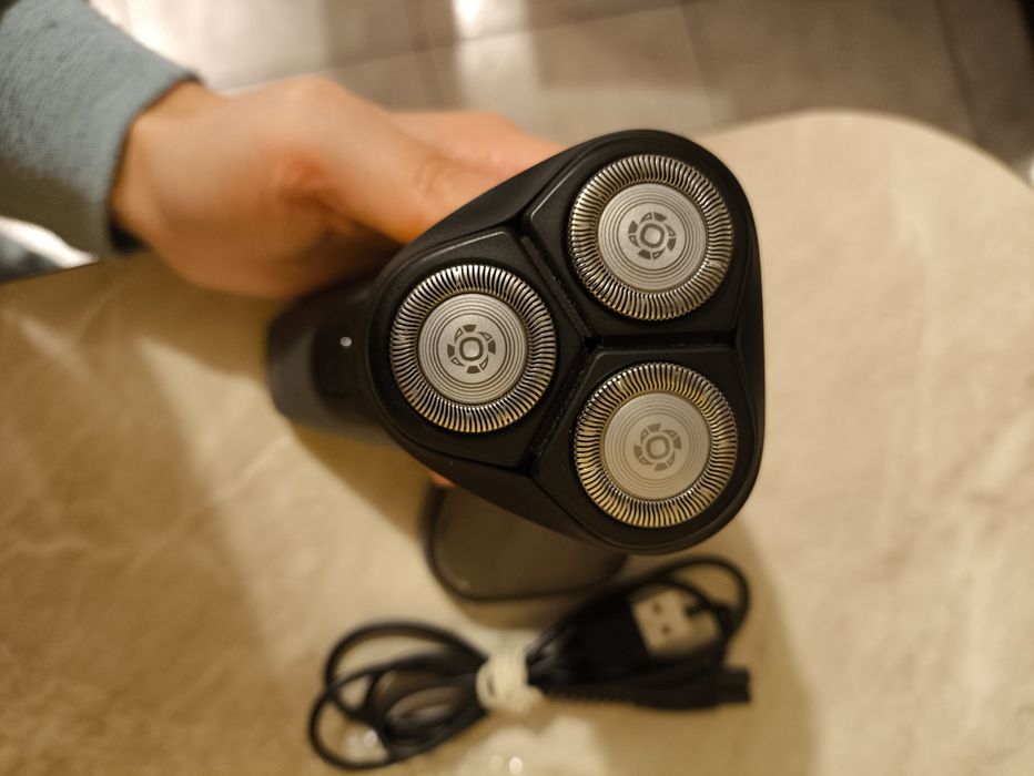 Бритва  Philips series 3000,1000