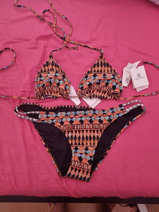 Bikini volcom reversível novo
