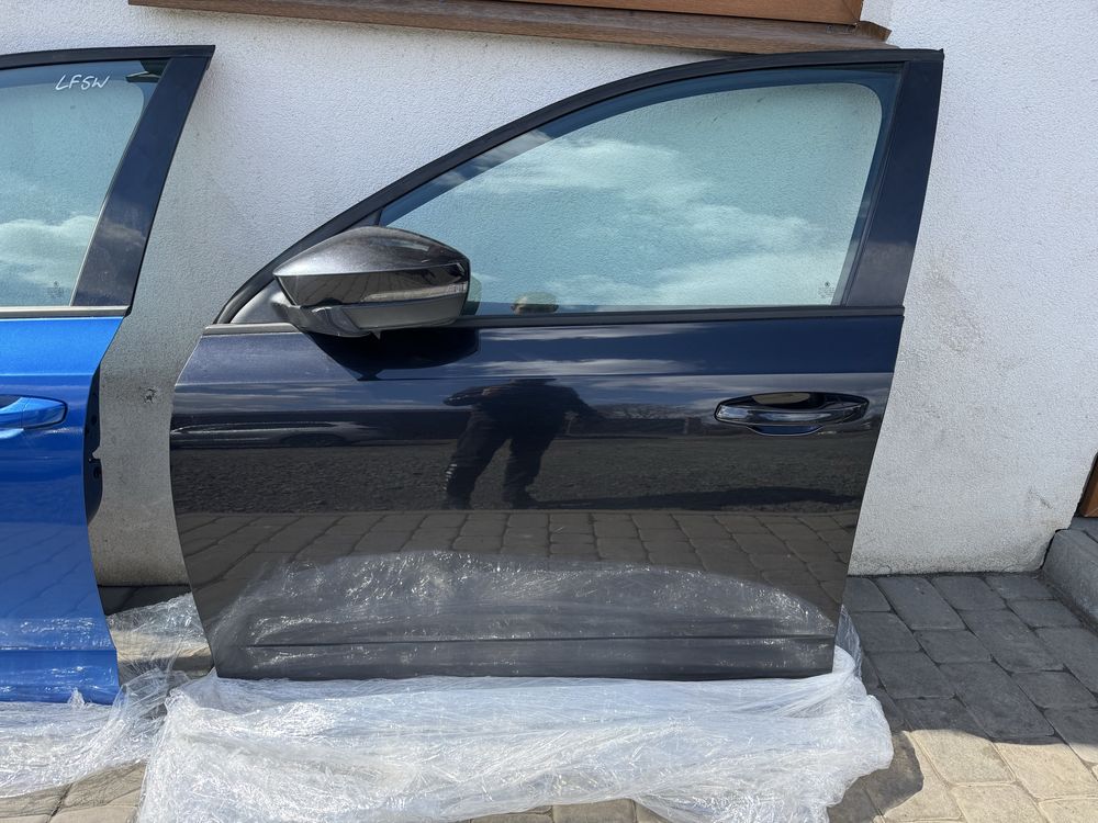 Двері, дверь дверка Skoda Octavia A7 Шкода Октавія А7 3