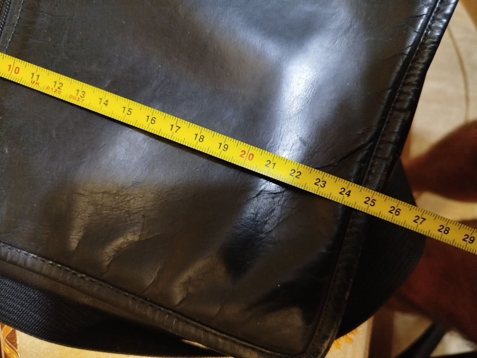 Чоловіча шкіряна сумка.