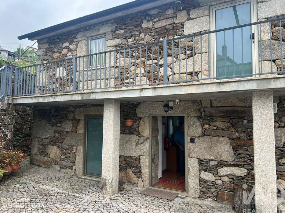 Casa / Villa T2 em Carvalhais e Candal de 134,00 m2