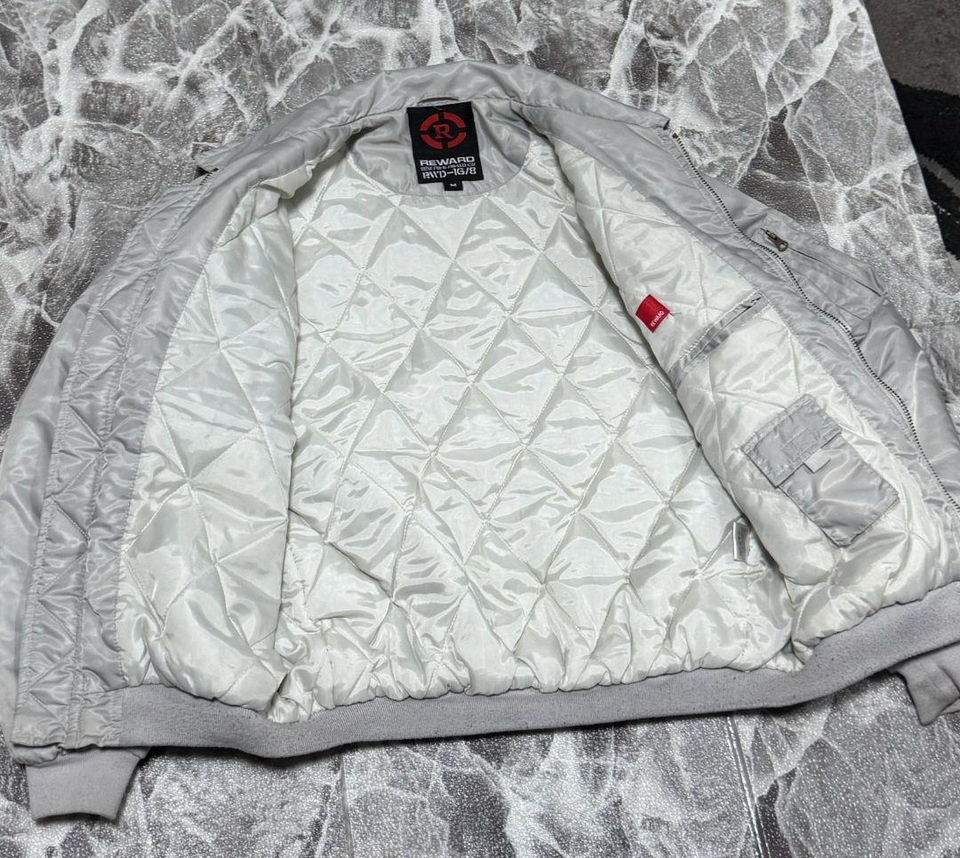 Дутый бомбер Reward (не Alpha Industries)