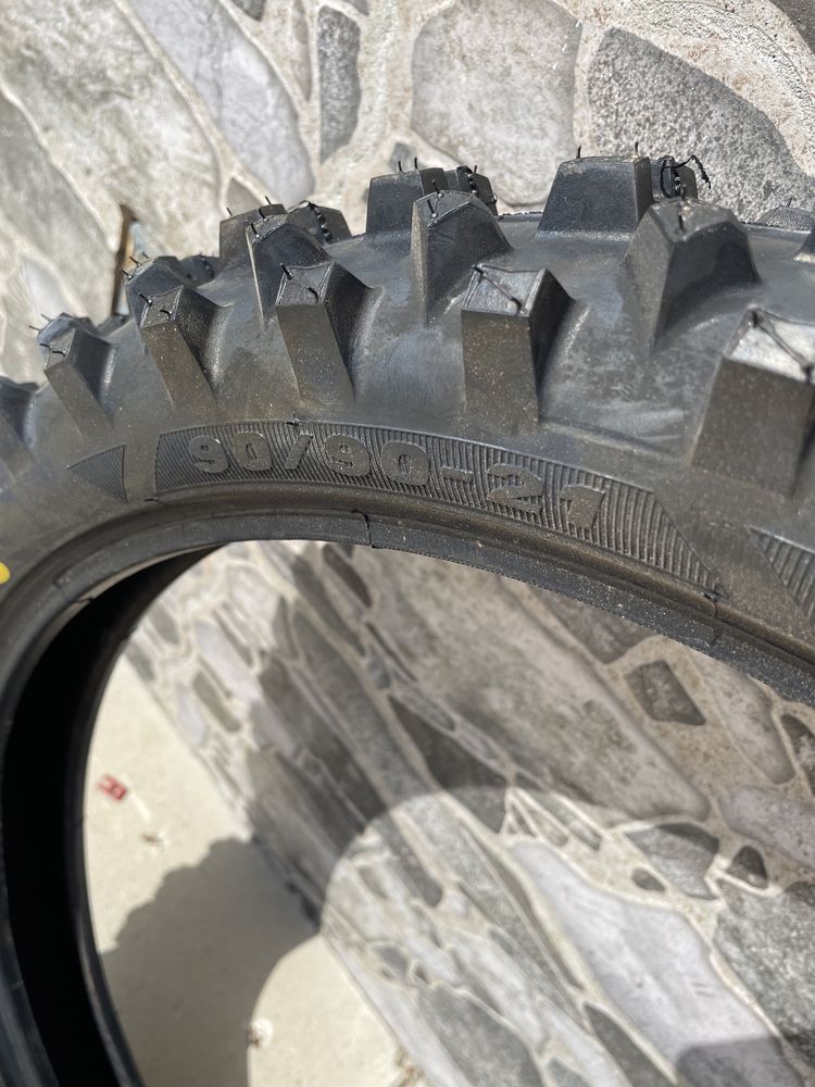 Pneu Maxxis 90/90 21 novo