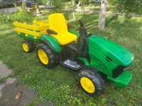 Детский электромобиль Трактор John Deere Ground Force Peg Perego