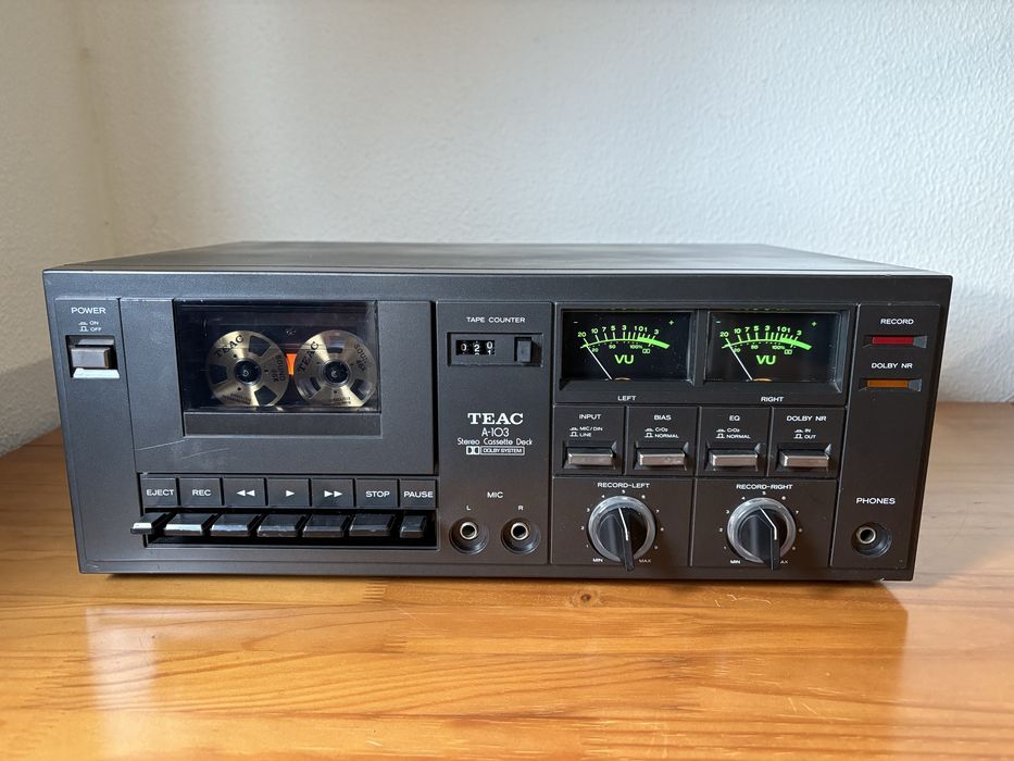 Deck cassetes TEAC A-103