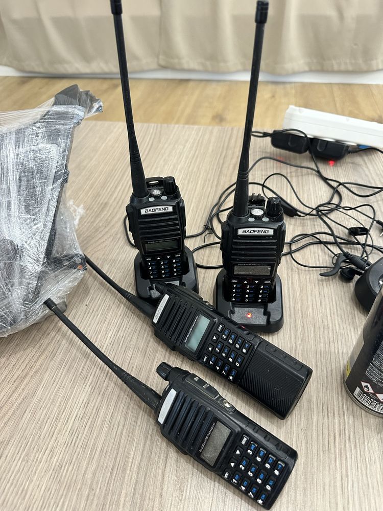 Рації Baofeng UV-82, UHF/VHF компл 4шт 5Вт + кабель для прошивки б/у