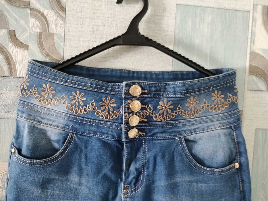 Джинси     гарні