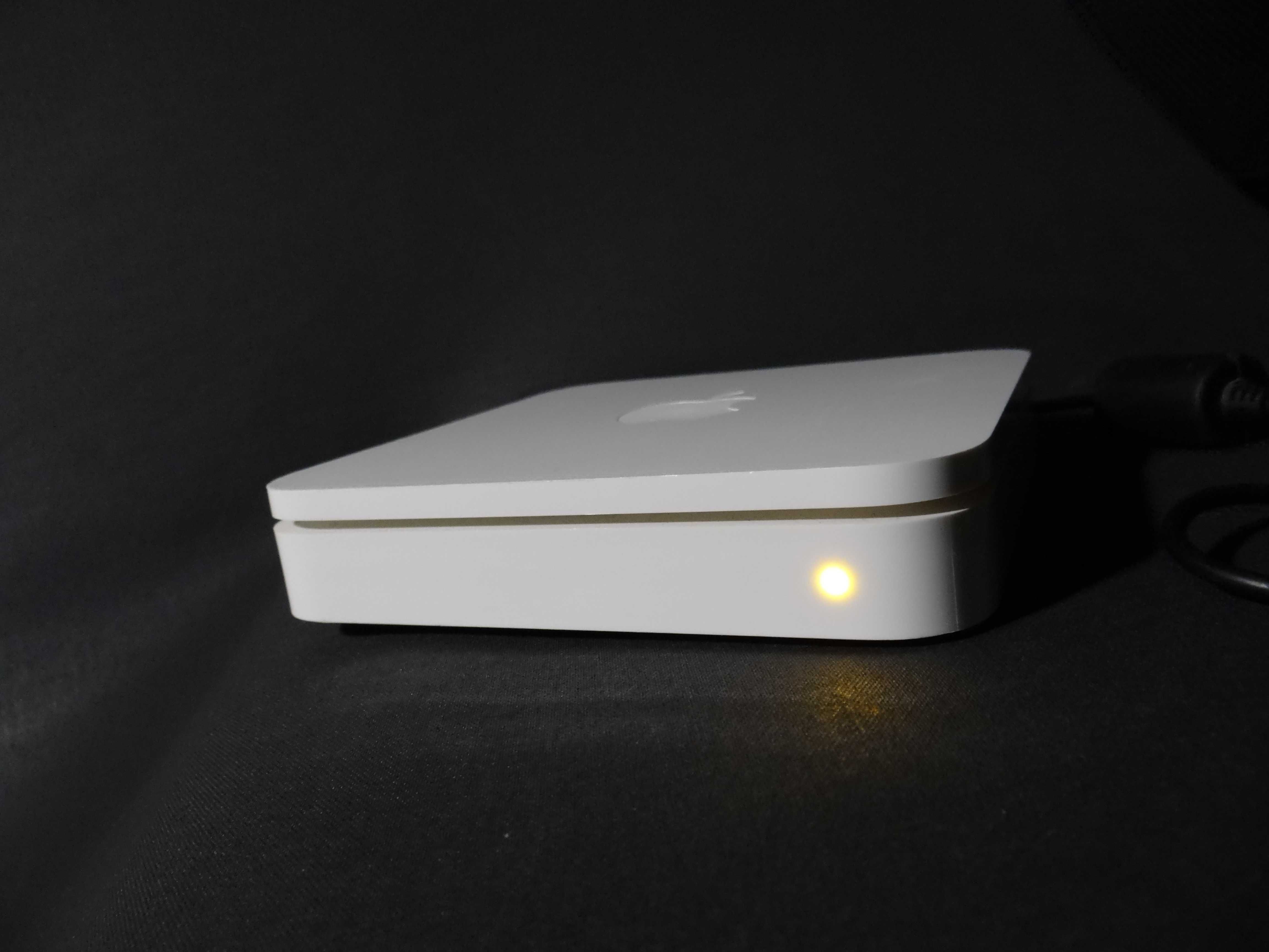 Router - Apple AirPort Extreme Base Station A1354