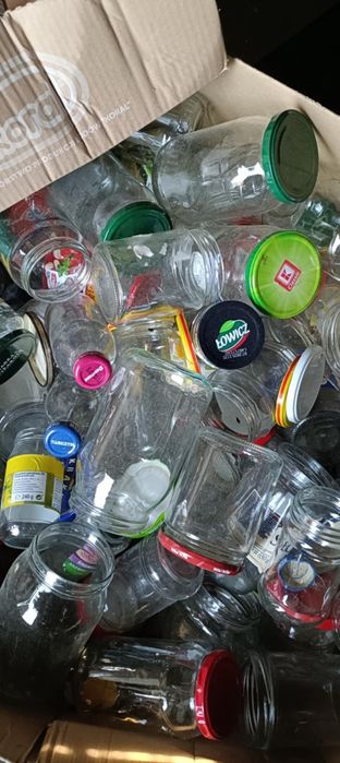 Słoiki bez nakrętek różne