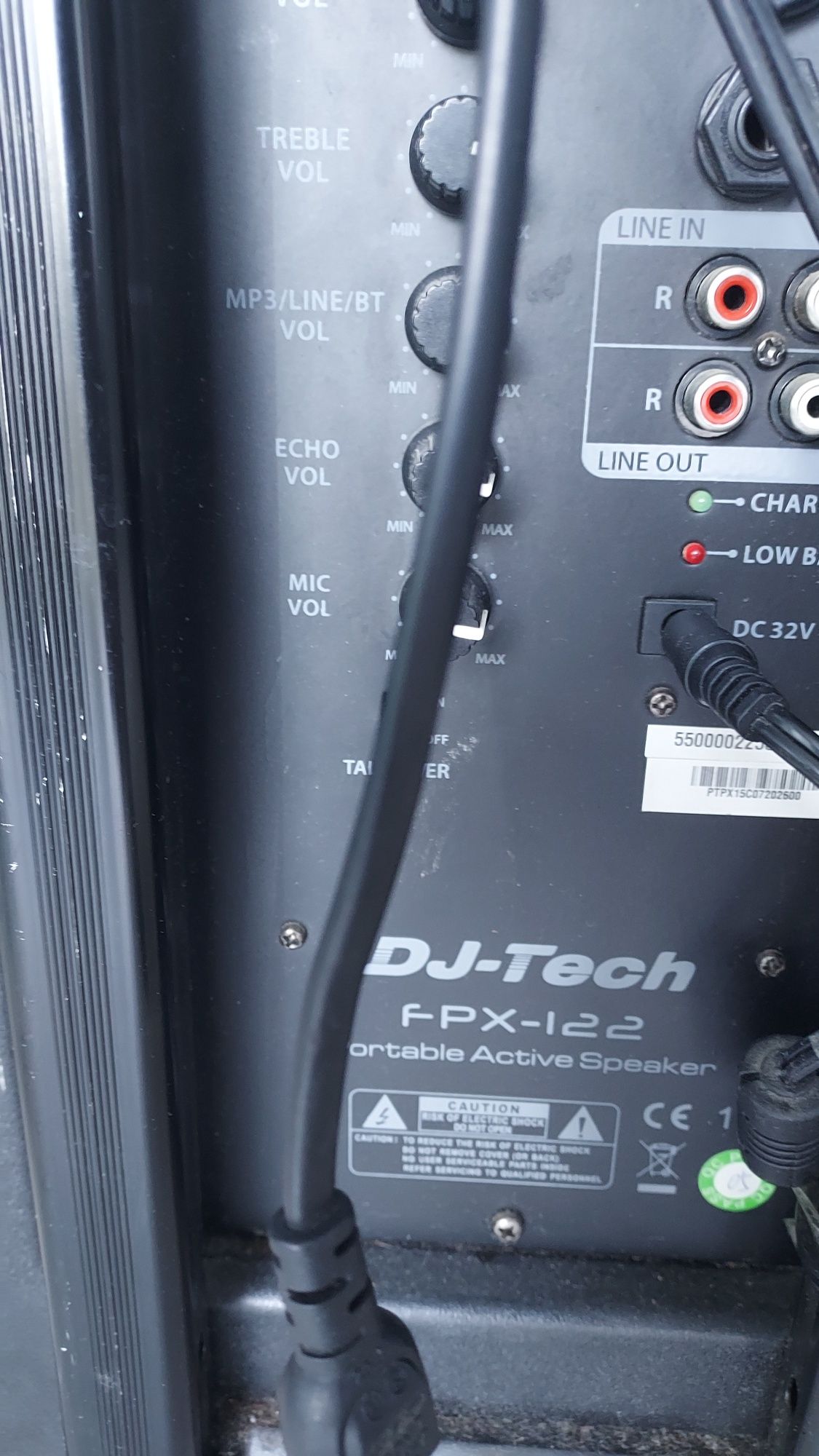 Przenośny zestaw nagłośnienia DJ Tech  FPX 122 głośnik