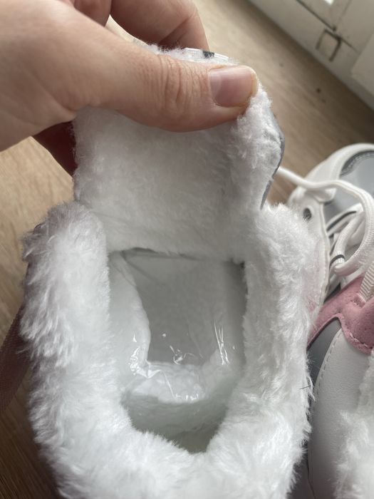 Кросівки утеплені для дівчинки